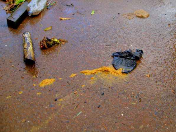 120517124544-sanergy-flying-toilet